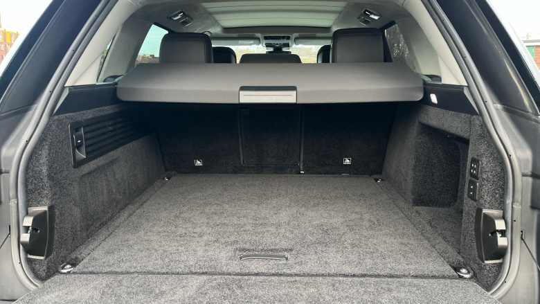 Land Rover Range Rover 3.0 D300 Westminster Black 4dr Auto Diesel Estate